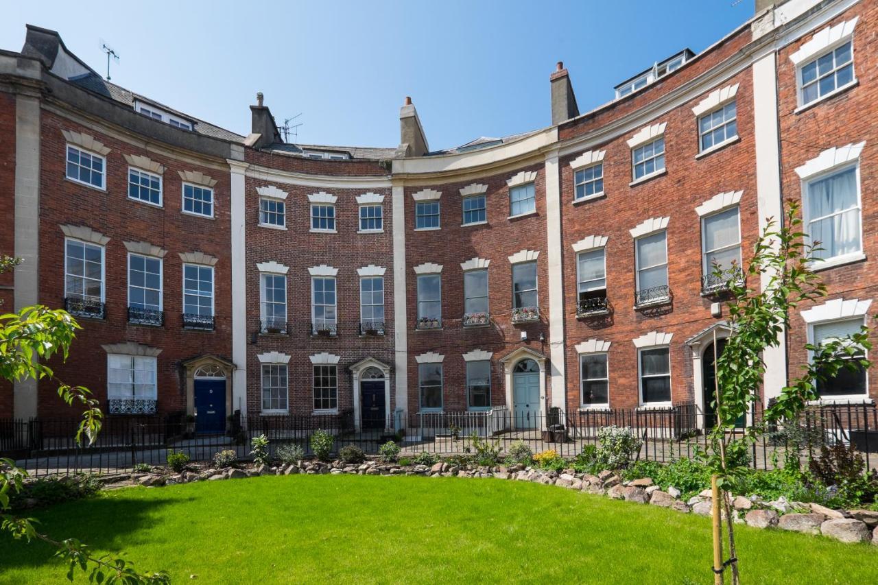 Berkeley Suites Bristol Exterior foto